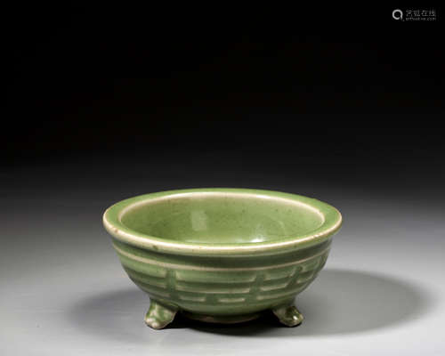 A CHINESE LONGQUAN CELADON-GLAZED CENSER