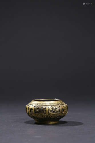 A GILT-BRONZE WASHER,MING DYNASTY