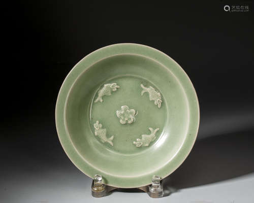 A CHINESE LONGQUAN DISH,SONG DYNASTY