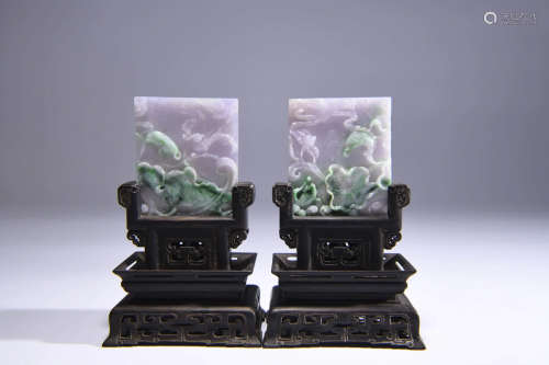 A PAIR OF JADEITE TABLE SCREENS WITH STANDS,QING DYNASTY