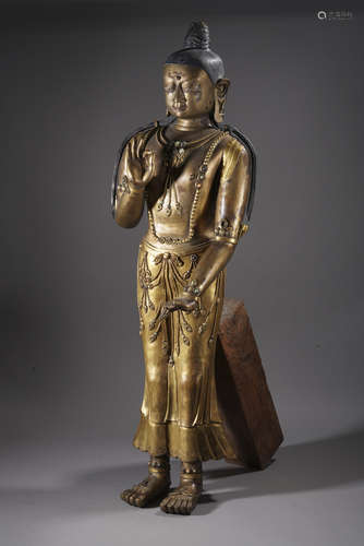 A GILT-BRONZE FIGURE OF GUANYIN