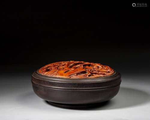 A CARVED WOOD BOX WITH COVER