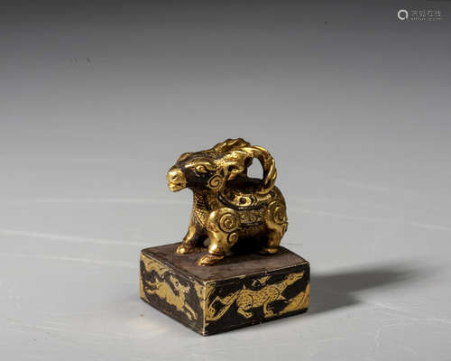 A GILT BRONZE SEAL