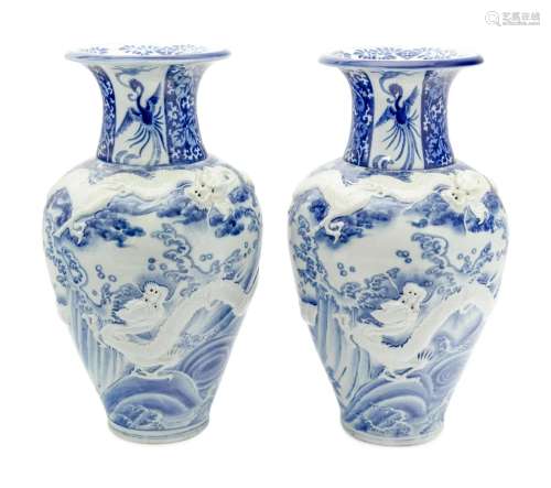 A Pair of Large Japanese Blue and White Porcelain 'Drag...