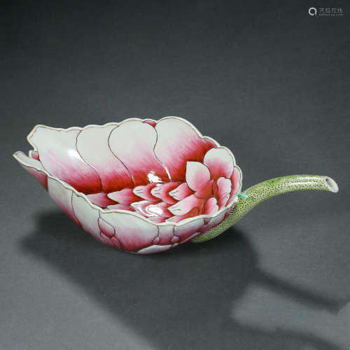 Qing Dynasty,Famille Rose Lotus Cup