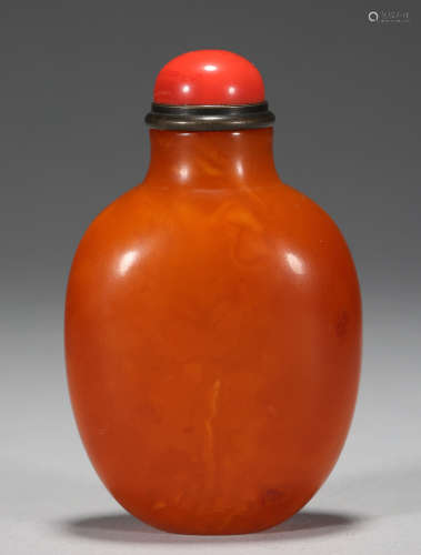 Qing dynasty beeswax snuff bottle