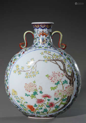 Flat vase with powder enamel flowers and poems