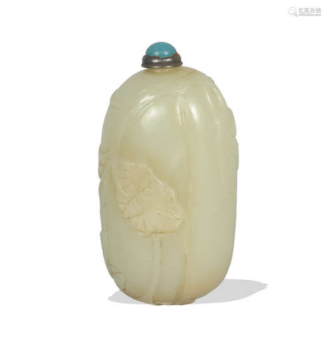 Chinese Jade Melon-Form Snuff Bottle, 18-19th Century