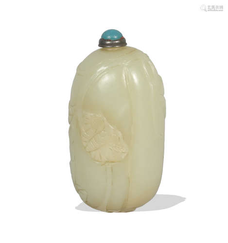 Chinese Jade Melon-Form Snuff Bottle, 18-19th Century