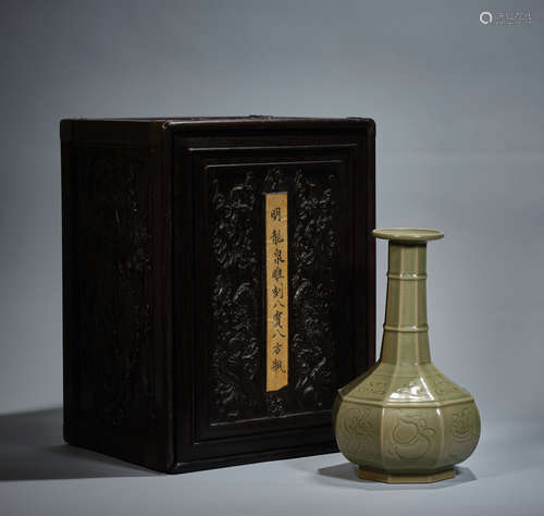 Longquan carved eight treasures eight square bottle   龙泉雕...