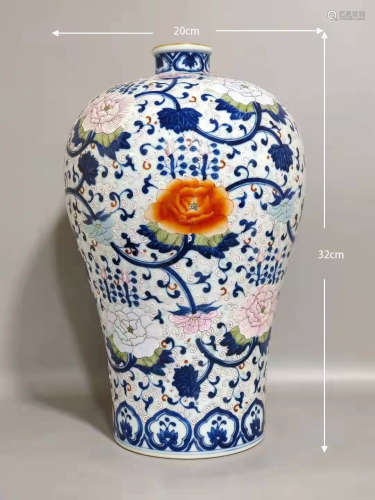 Great Qing Yongzheng made blue and white and colored plum va...