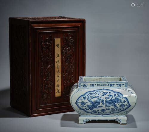 Xuande blue and white square smoker   宣德青花四方熏炉