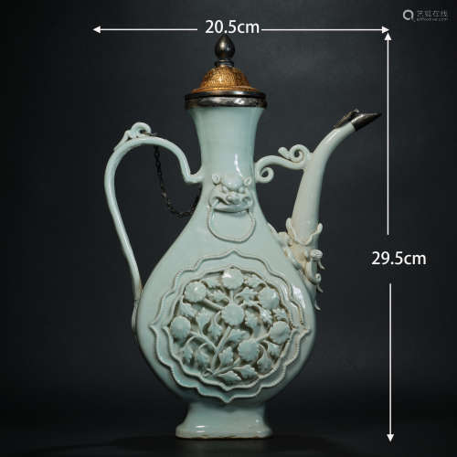 Shadow green hollow carved pot    影青镂空雕花壶