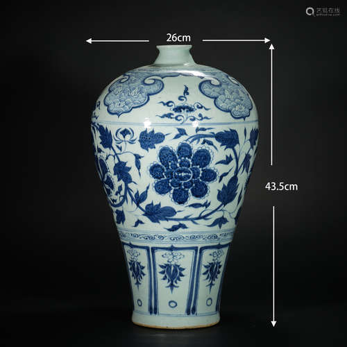 Large bottles of blue and white flowers   青花花卉大瓶