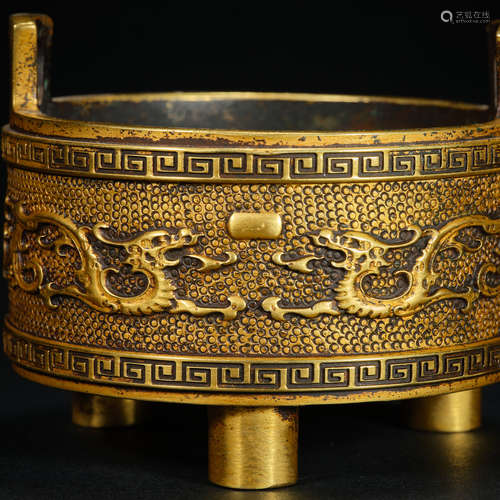 Xuande gilded dragon pattern three-legged incense burner   宣...