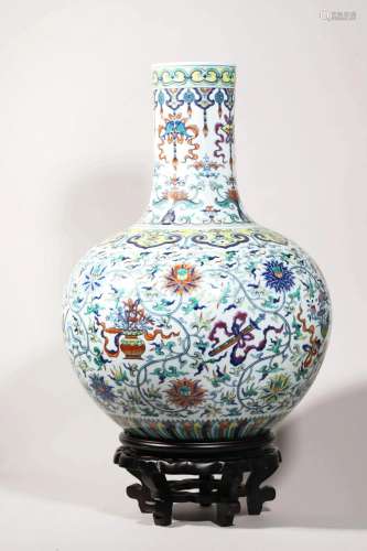 Doucai Glaze Eight Treasures Tianqiuping Vase