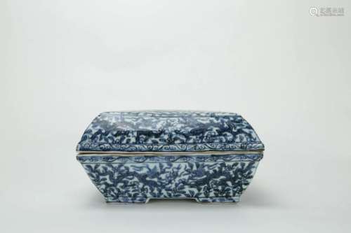 A Blue and White â€˜Dragon' Rectangular Box and Cover