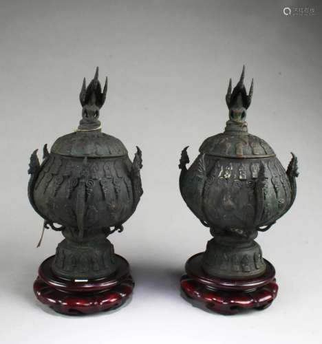 A Pair of Bronze Censer A Pair of Bronze Censer with lid. Co...