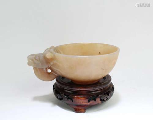 An Agate Cup An Agate Cup. Comes fitted with a wooden base. ...