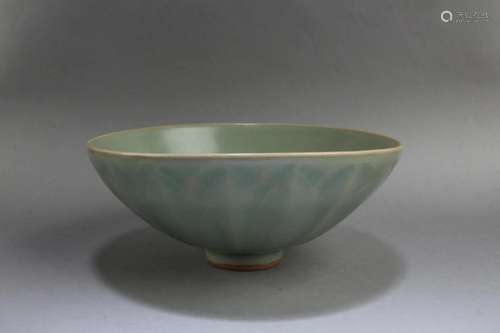 Chinese Celadon Bowl Chinese Celadon Bowl. Diameter: 6.75&qu...