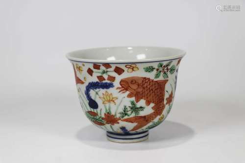 Wucai Glaze Carp and Algae Cup