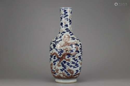 COPPER-RED GLAZE AND UNDERGLAZE BLUE DRAGON VASE