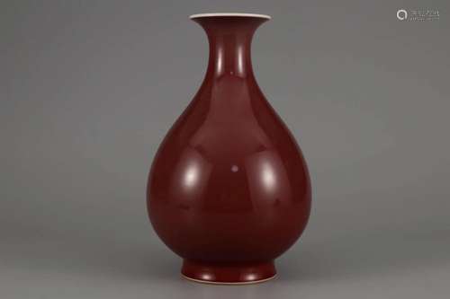 RED GLAZE PEAR-SHAPE VASE