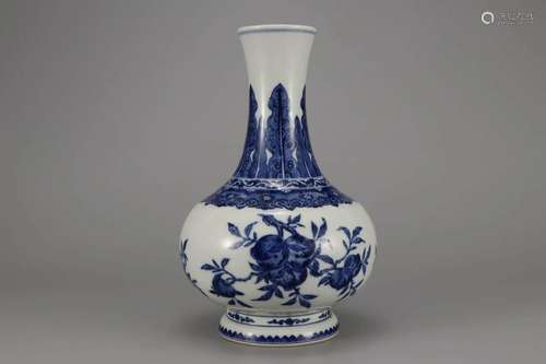 BLUE AND WHITE FRUITS BOTTLE VASE