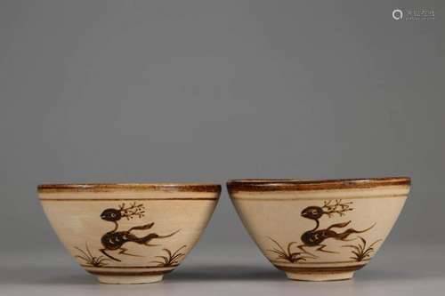 PAIR OF JIZHOU KILN CONICAL BOWLS