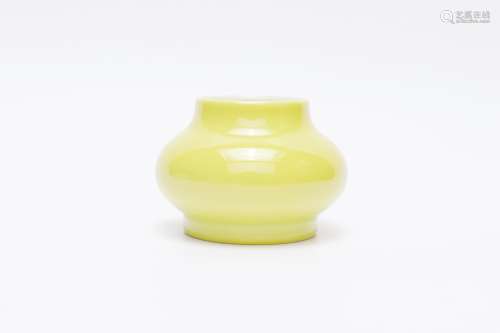 Yongzheng Period Yellow Porcelain Vessel, China