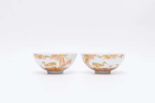 Pair Of Yongzheng Period Fanhong Porcelain 