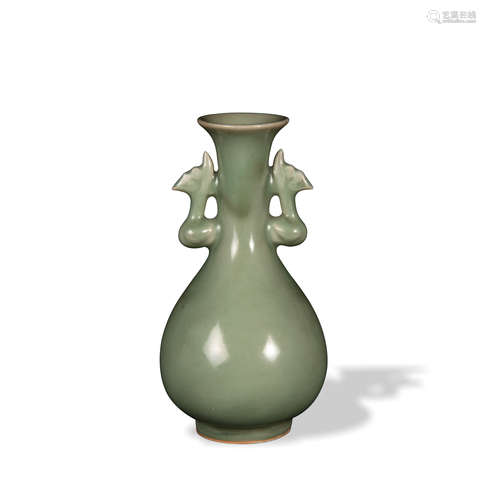 Chinese Longquan Celadon Vase with Handles, Song/Yuan