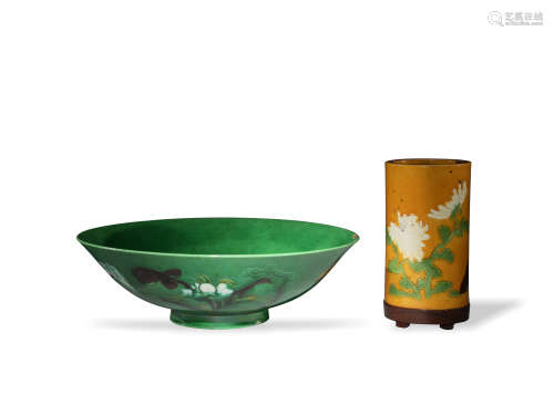 Chinese Sancai Bowl and Brushpot with Stand, Qing