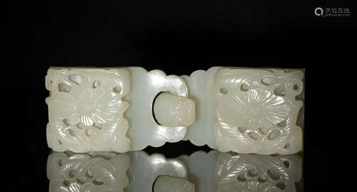 Set of Chinese Carved Jade Belt Buckles, 18th Century