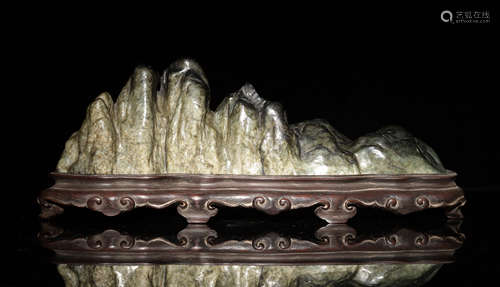 Chinese Jade Mountain Brush Rest, Ming