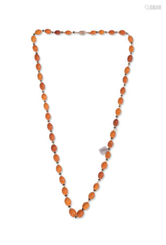 Chinese Amber Necklace, Late 19th Century