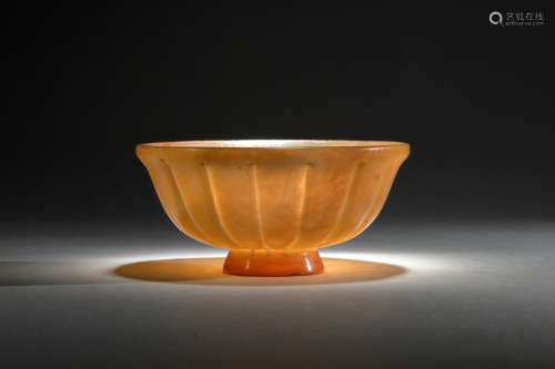 Chinese Carved Agate Lotus-Shaped Bowl, Tang/Song