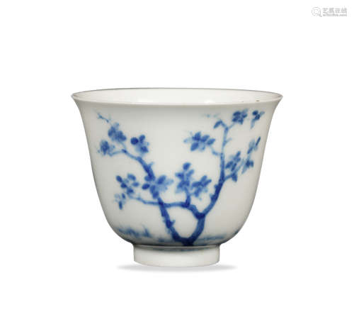 Chinese Blue and White Month Cup, Kangxi