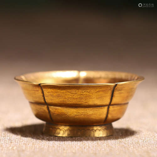 銅鎏金碗