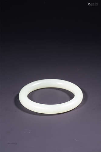 A WHITE JADE BANGLE,QING DYNASTY