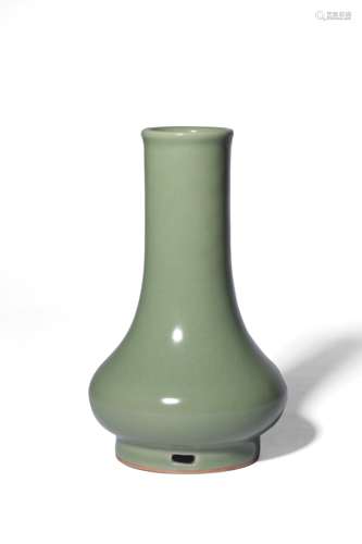 A LONGQUAN CELADON VASE,SONG DYNASTY