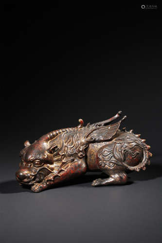 A GILT-BRONZE MYTHICAL BEAST,QING DYNASTY