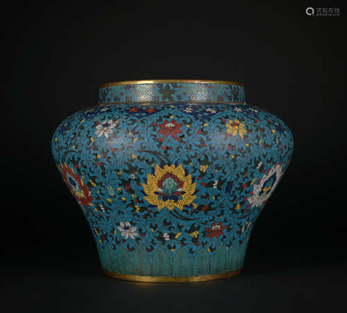 A Cloisonne enamel 'lotus' jar