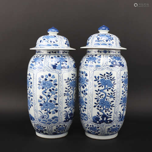 A pair of blue and white jar and cover