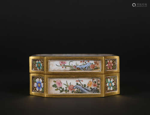 An enamel 'figure' box and cover