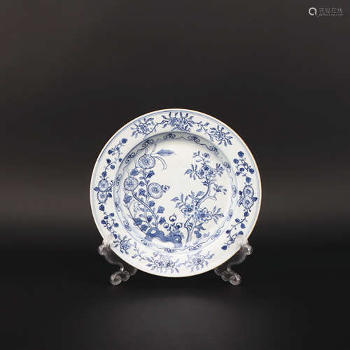 A blue and white 'floral' dish