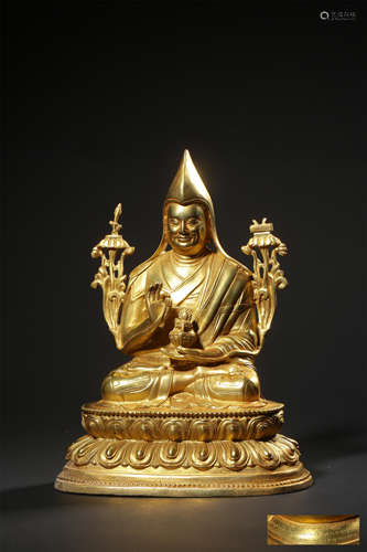 A  GILT-BRONZE FIGURE OF TSONG-KHA-PA,QING DYNASTY