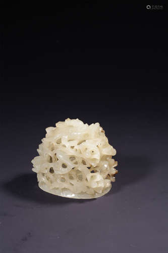 A CARVED AND RETICULATED WHITE JADE ‘DRAGON’FINIAL,MING DYNA...