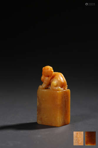 A CARVED‘LION’TIANHUANG SEAL,QING DYNASTY