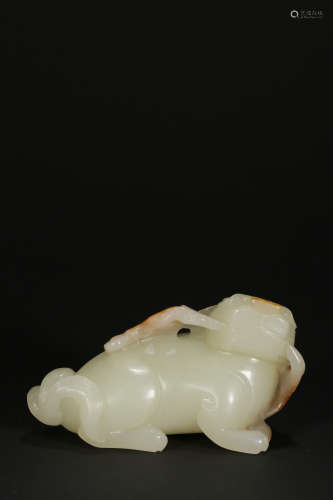 A WHITE JADE MYTHICAL BEAST,QING DYNASTY